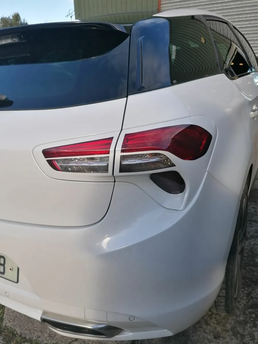 Citroen DS 5 2012 - Image 2