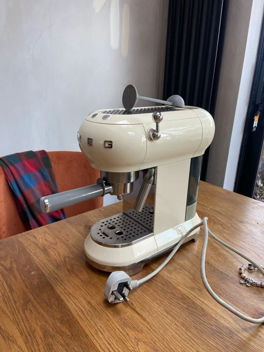 SMEG Espresso machine Retro style - Image 2