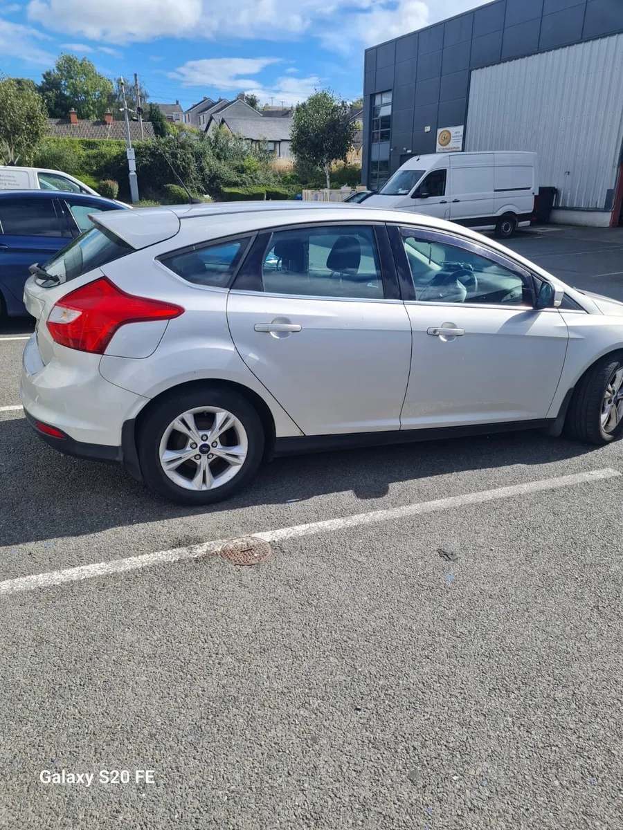 Ford Focus 2012 - Image 1