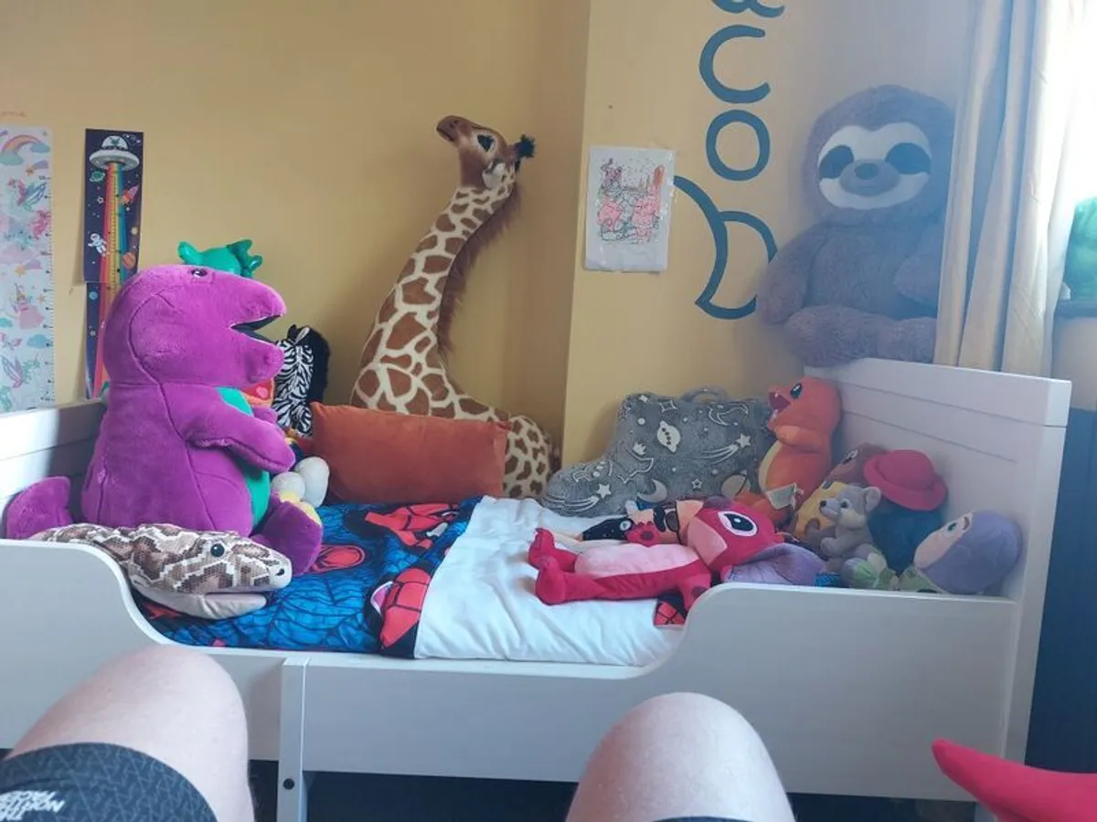 Kids Bed And New mattress - Image 3