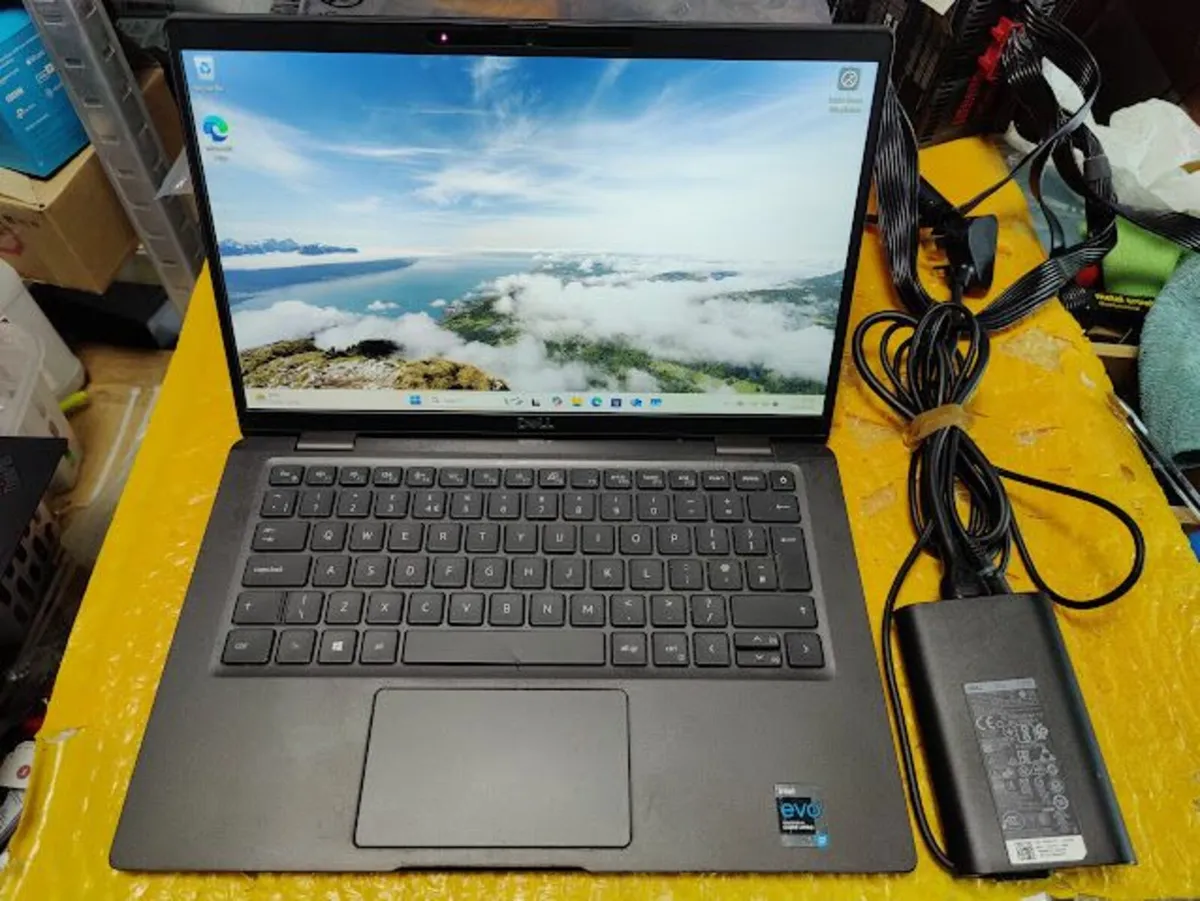 Very Fast Premium Dell laptop i7/16GB/512GB m.2 SS - Image 1