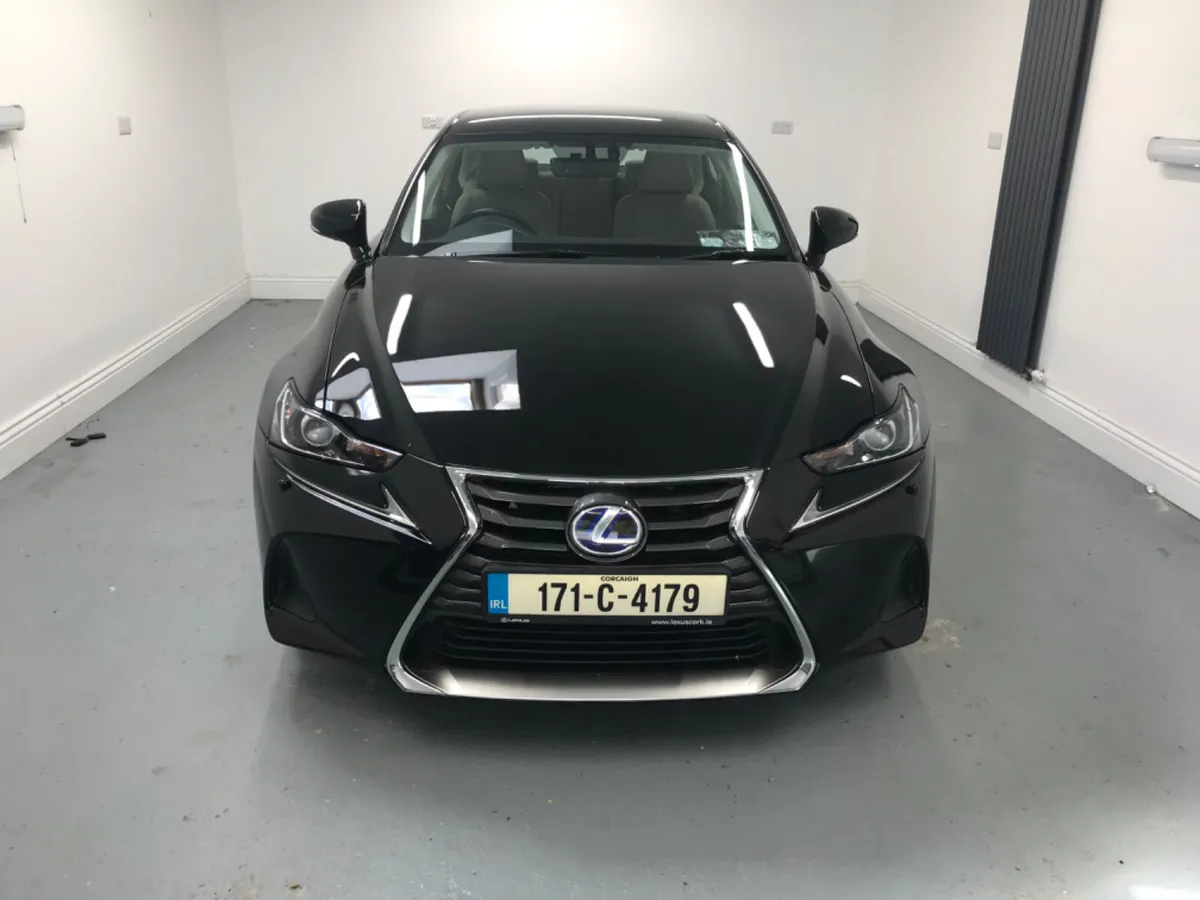 17 LEXUS IS 300H HYBRID /// FINANCE AVAILABLE - Image 1