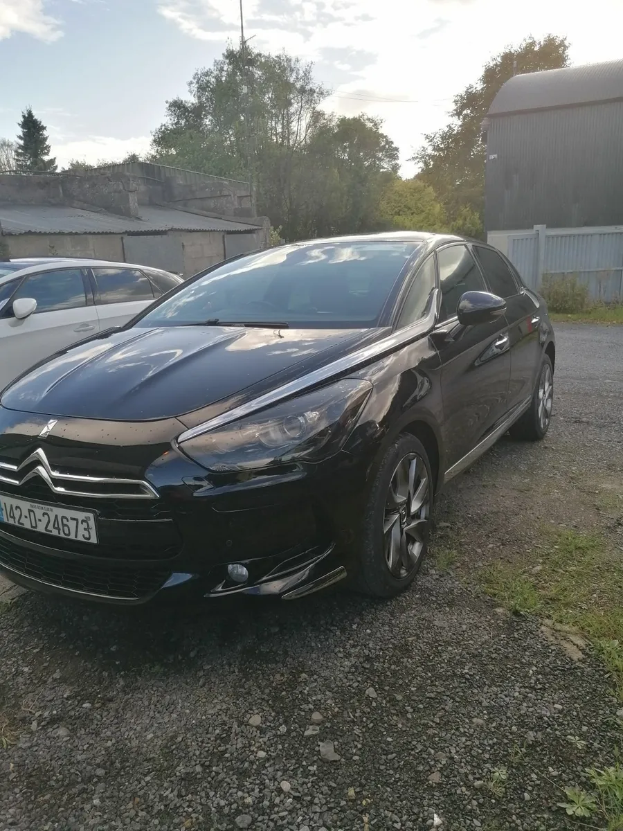 DS Automobiles DS 5 2014 - Image 1