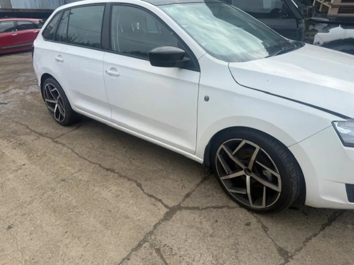 2014 SKODA RAPID 1.6L-D - Image 3