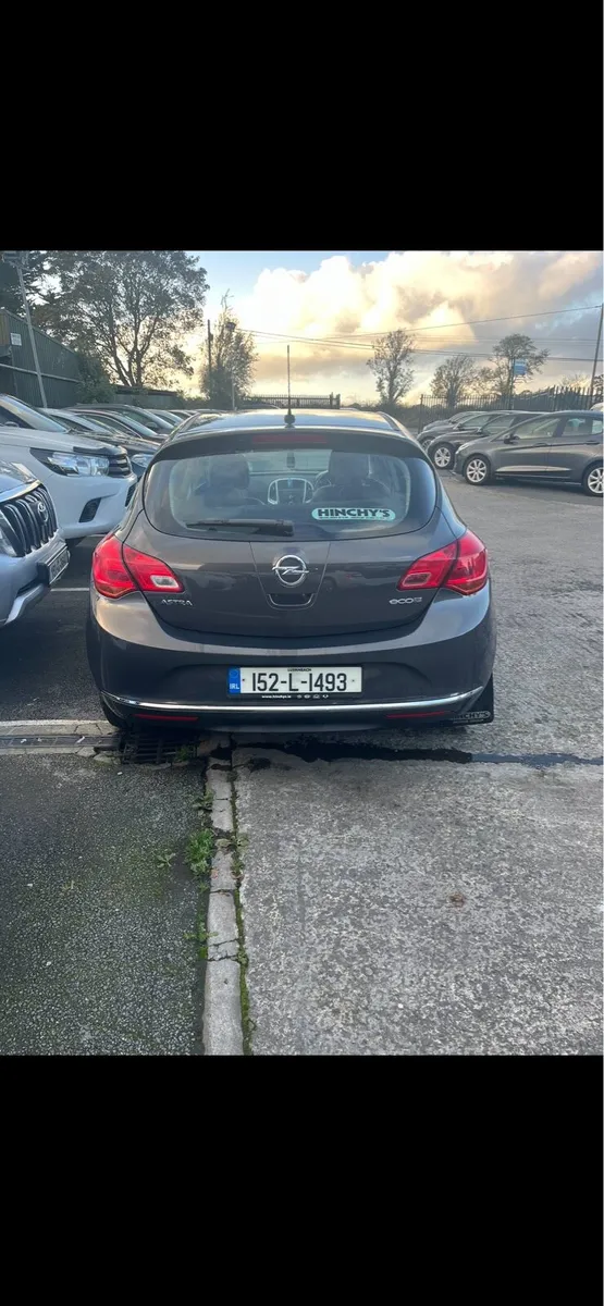 2015 Opel Astra excite - Image 2