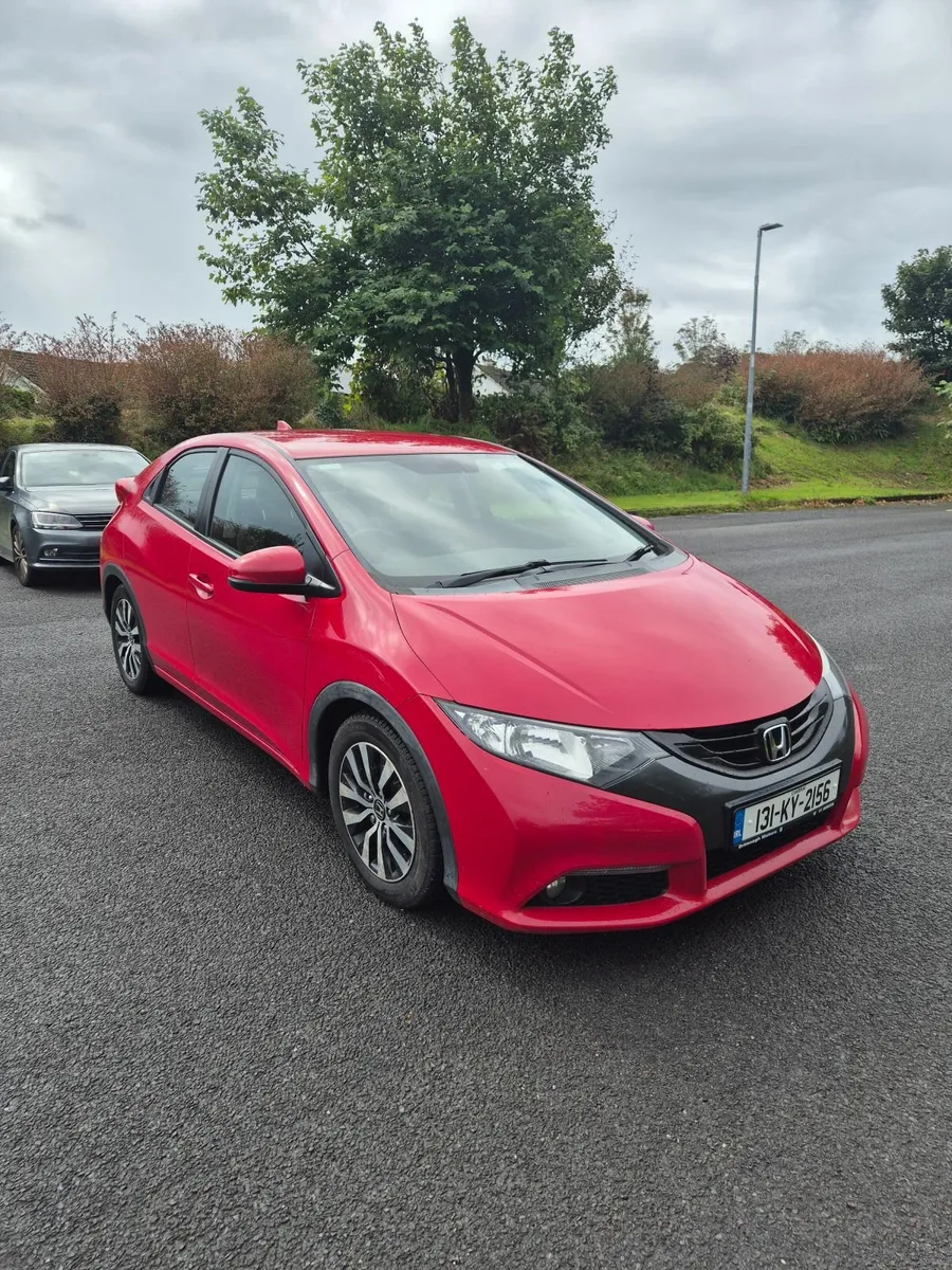 Honda Civic 2013 - Image 1