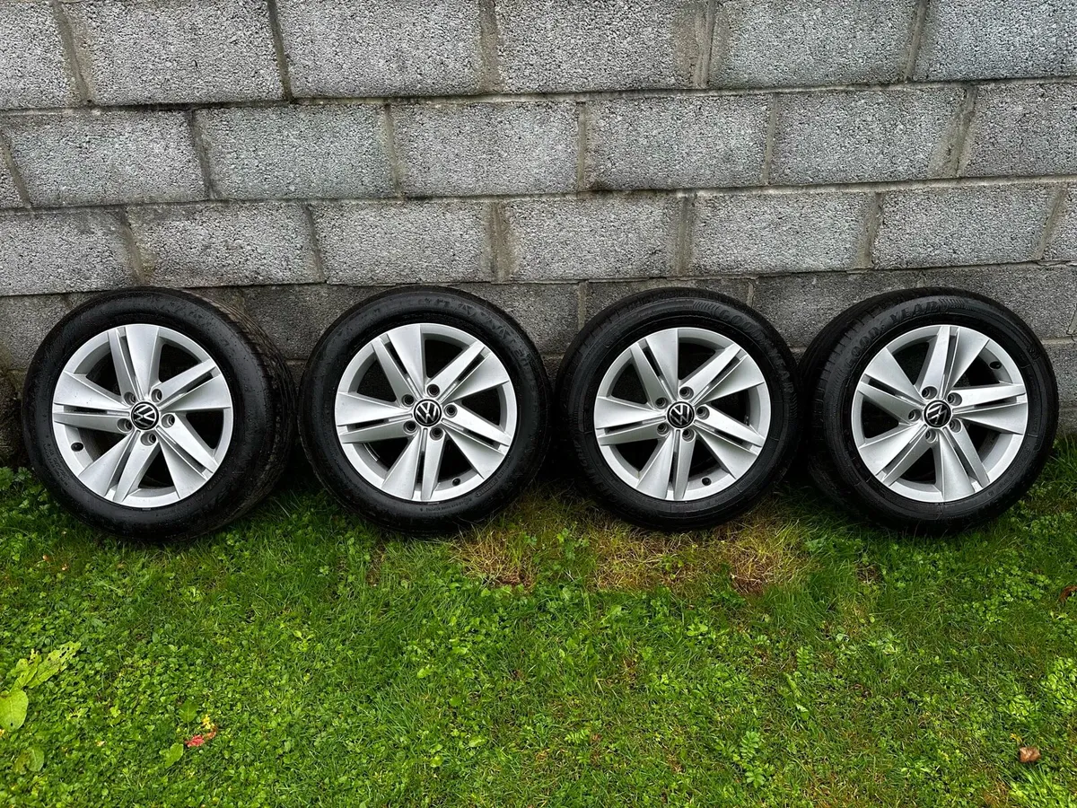Genuine VW 16” Alloys Immaculate Great Tyres - Image 1