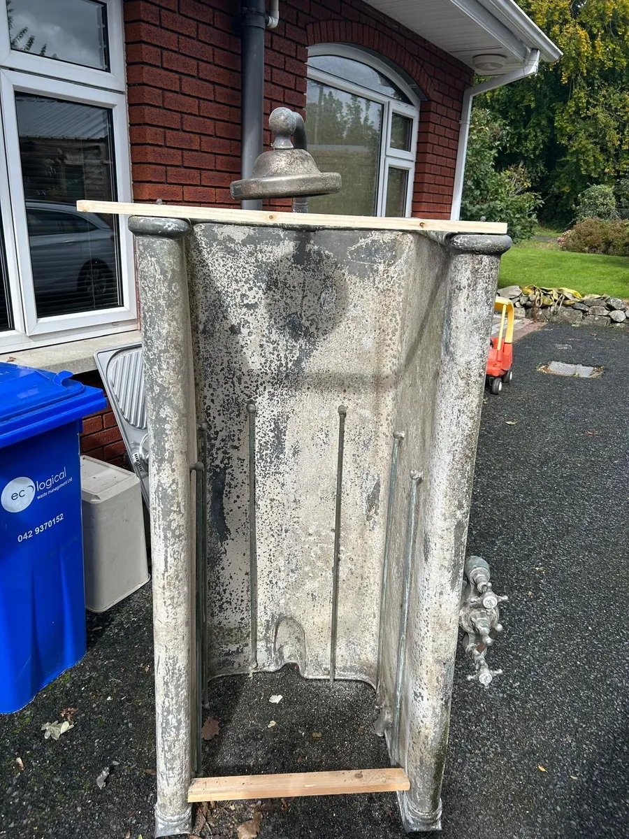 Antique bath and shower - Image 4