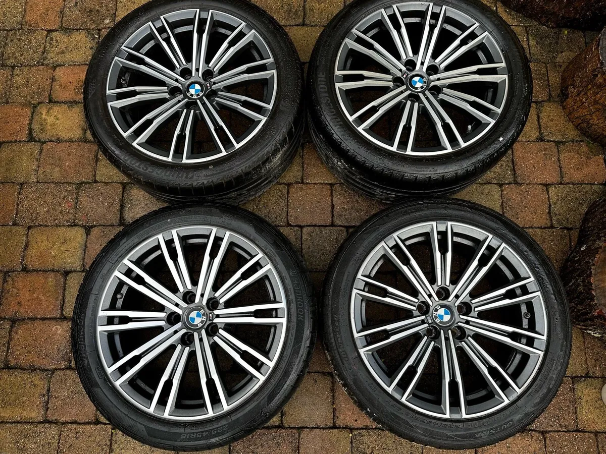 Genuine BMW 18” 790m Alloys Great Tyres - Image 1