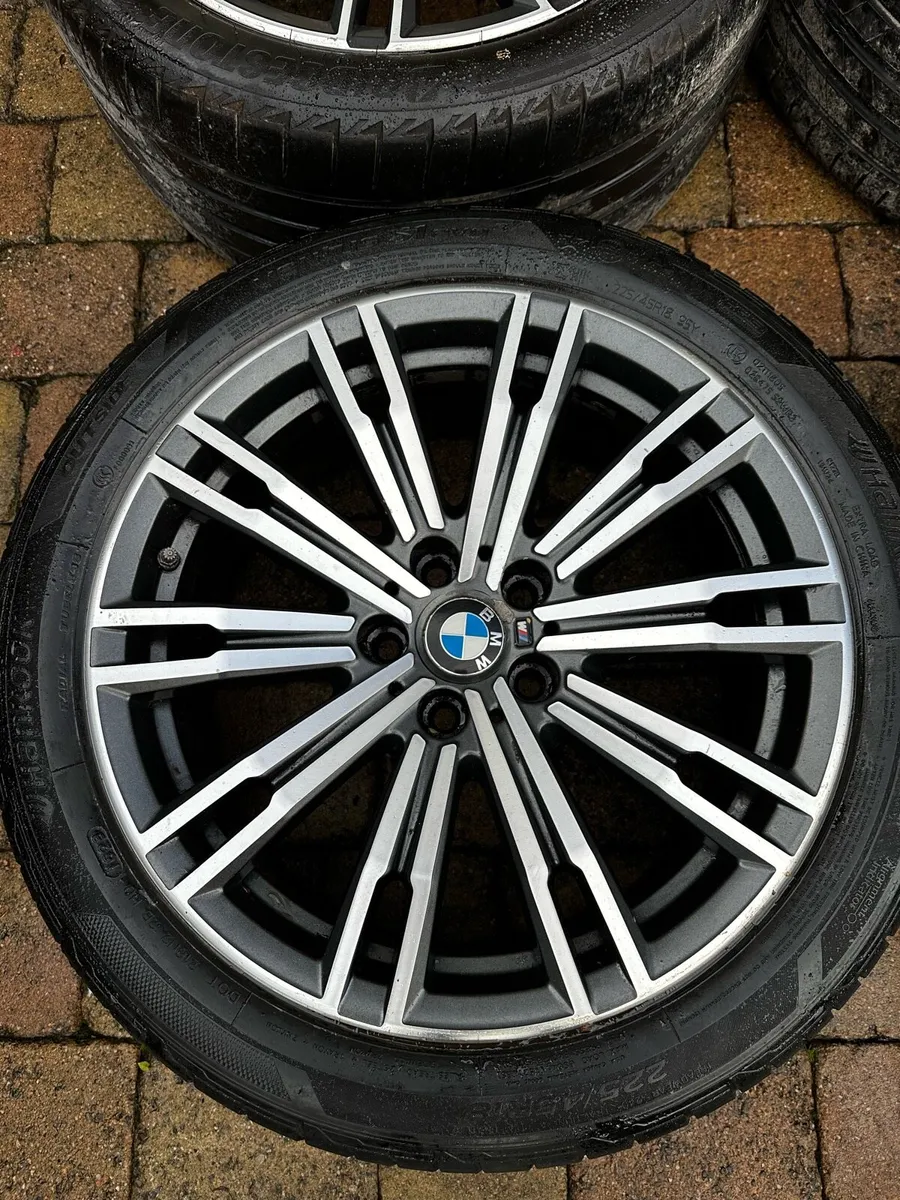 Genuine BMW 18” 790m Alloys Great Tyres - Image 4