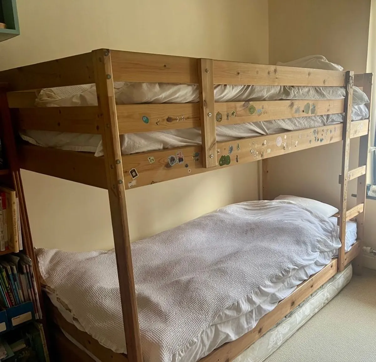 Solid wood bunk beds - Image 1