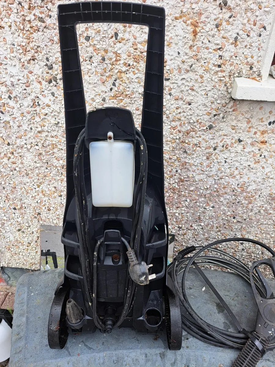 Bosh Power Washer - Image 2