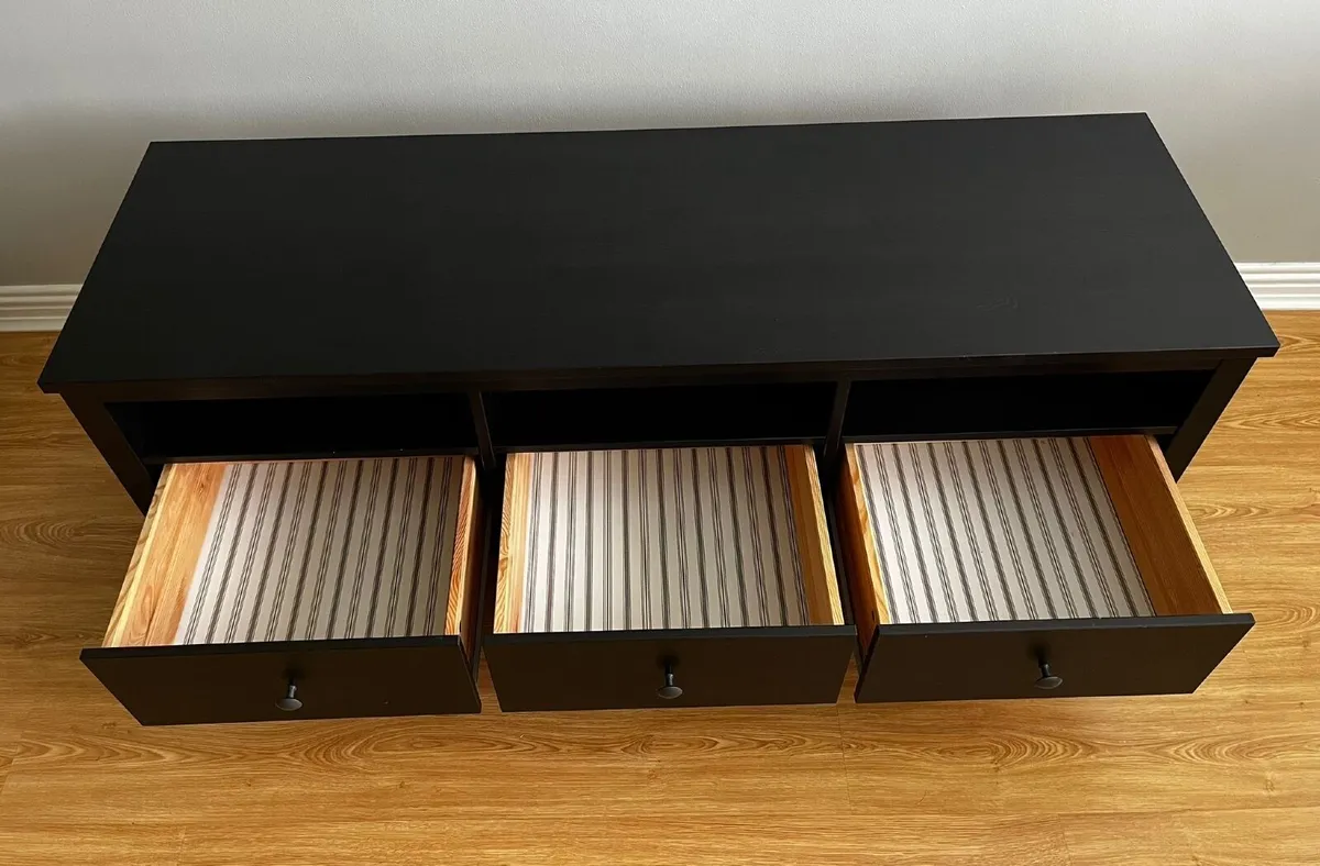 Black TV unit - Image 3