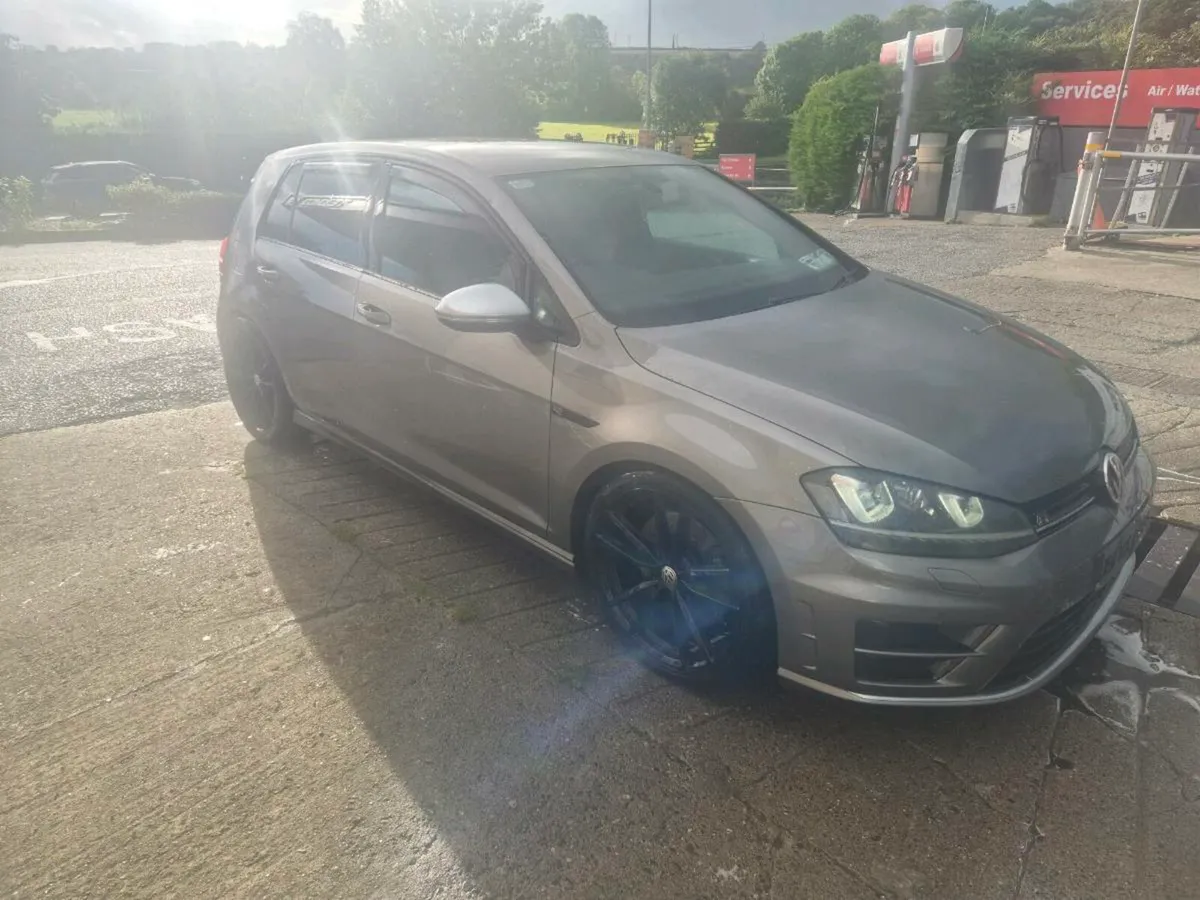 151 golf r - Image 1