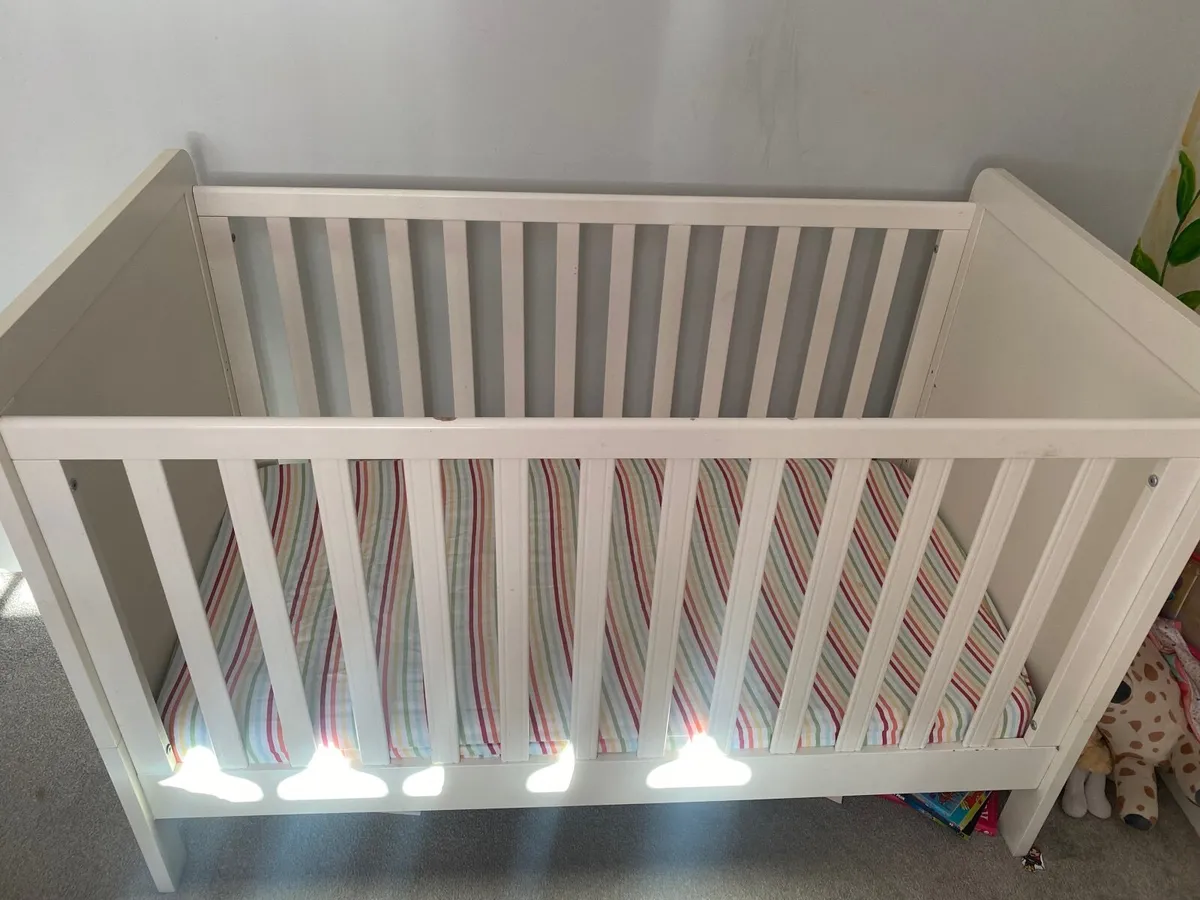 Cotbed - Image 1