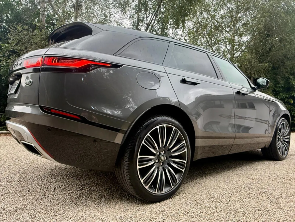Land Rover Range Rover Velar 3.0 SD6 FIRST EDITION - Image 4