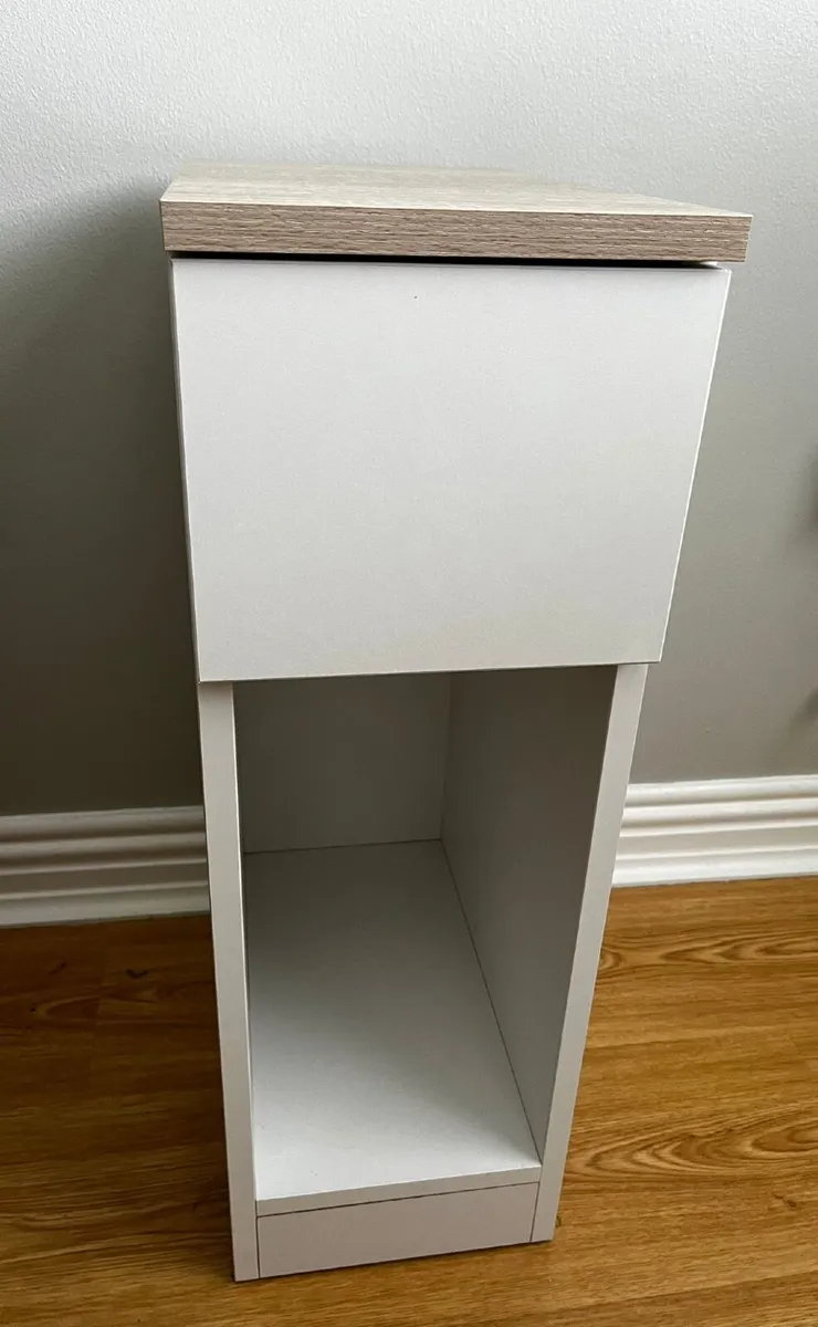 Small bedside locker - Image 2