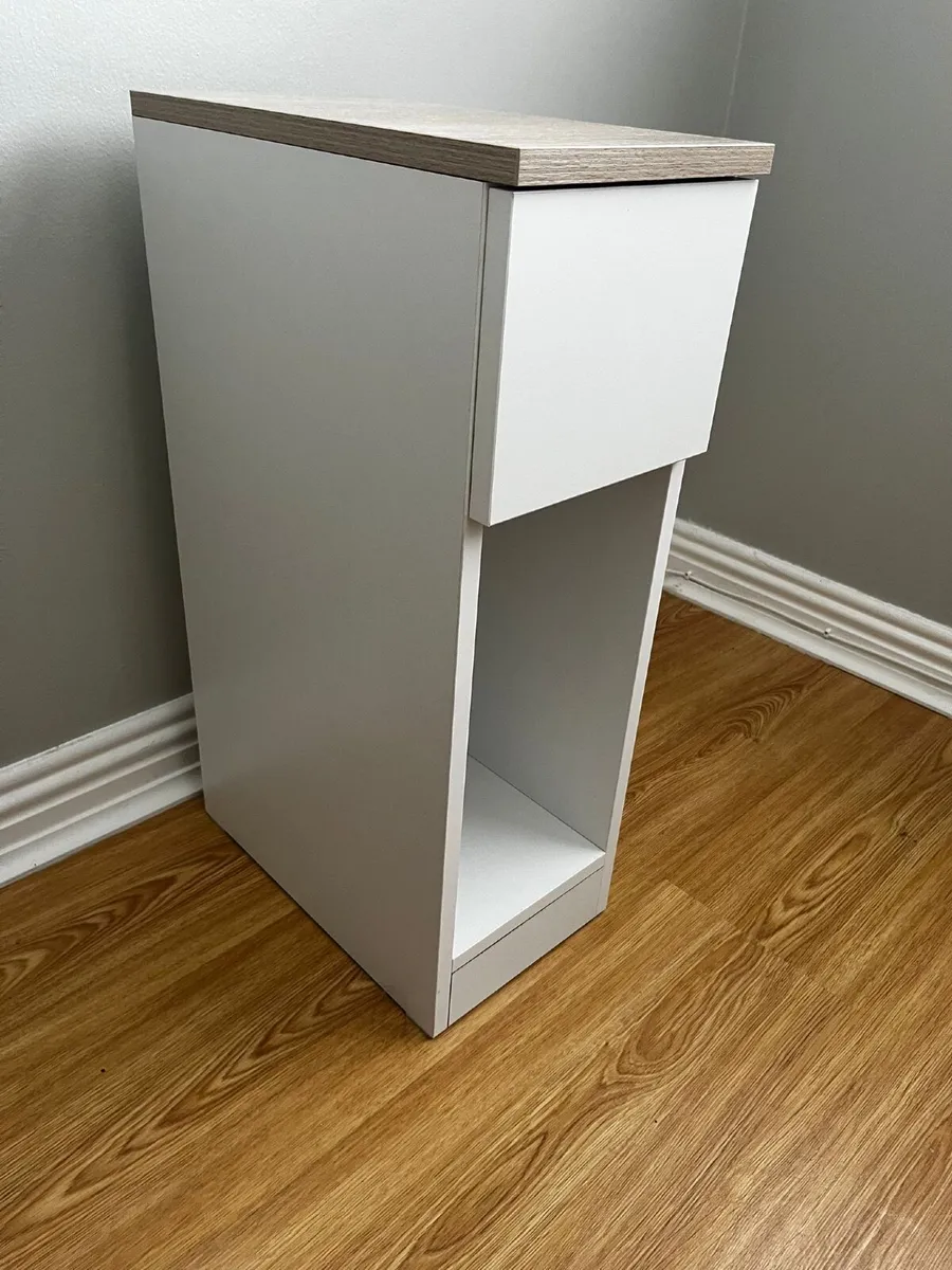Small bedside locker - Image 1