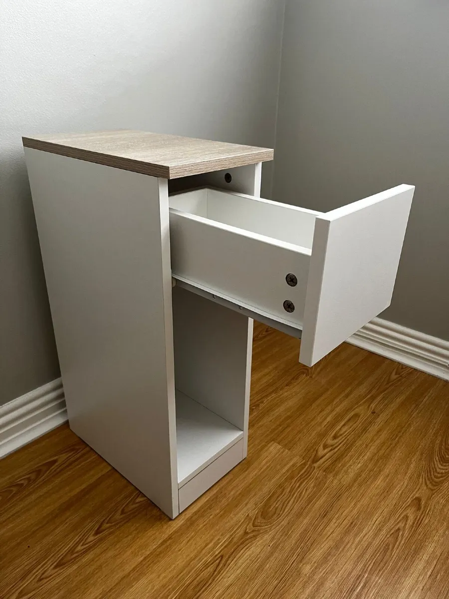Small bedside locker - Image 3