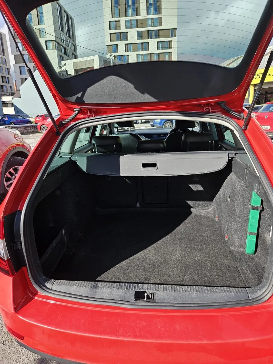 Skoda Octavia 2019 - Image 2