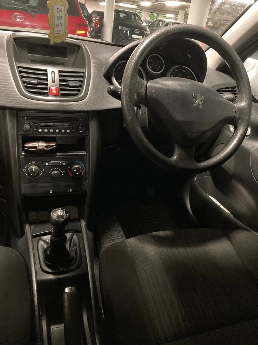 Peugeot 207 - 2011 - Image 4