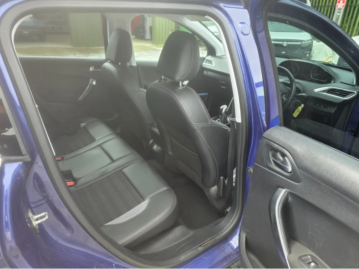 Peugeot 2008 1.6 E- HDI 92 ALLURE 5DR E-HDI - Image 2