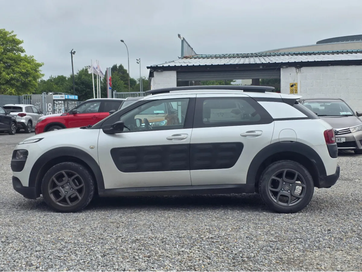 Citroen C4 Cactus 1.2P/TECH FEEL S/S 1 110PS 5DR - Image 2