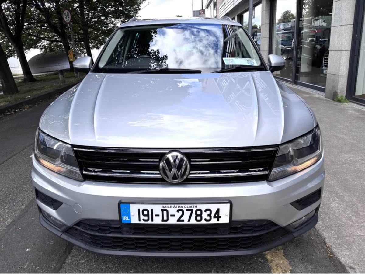 Volkswagen Tiguan COMFORTLINE PAN ROOF 2.0 TDI MAN - Image 3