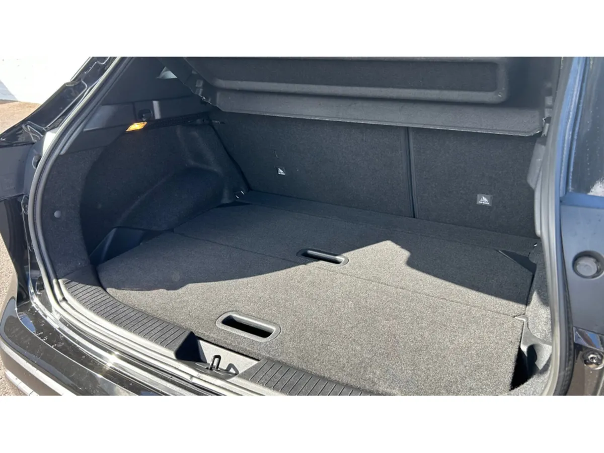 Nissan Qashqai STUNNING PETROL MANUAL NATIONWIDE D - Image 3