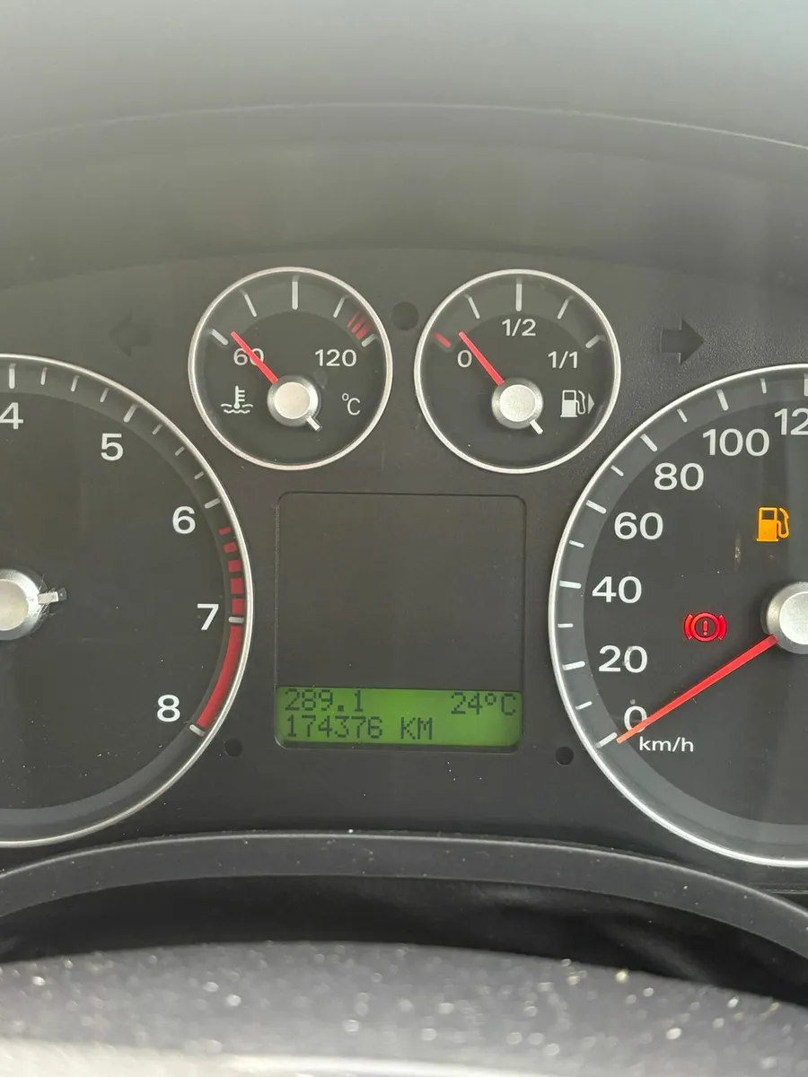 Ford Focus - Image 2