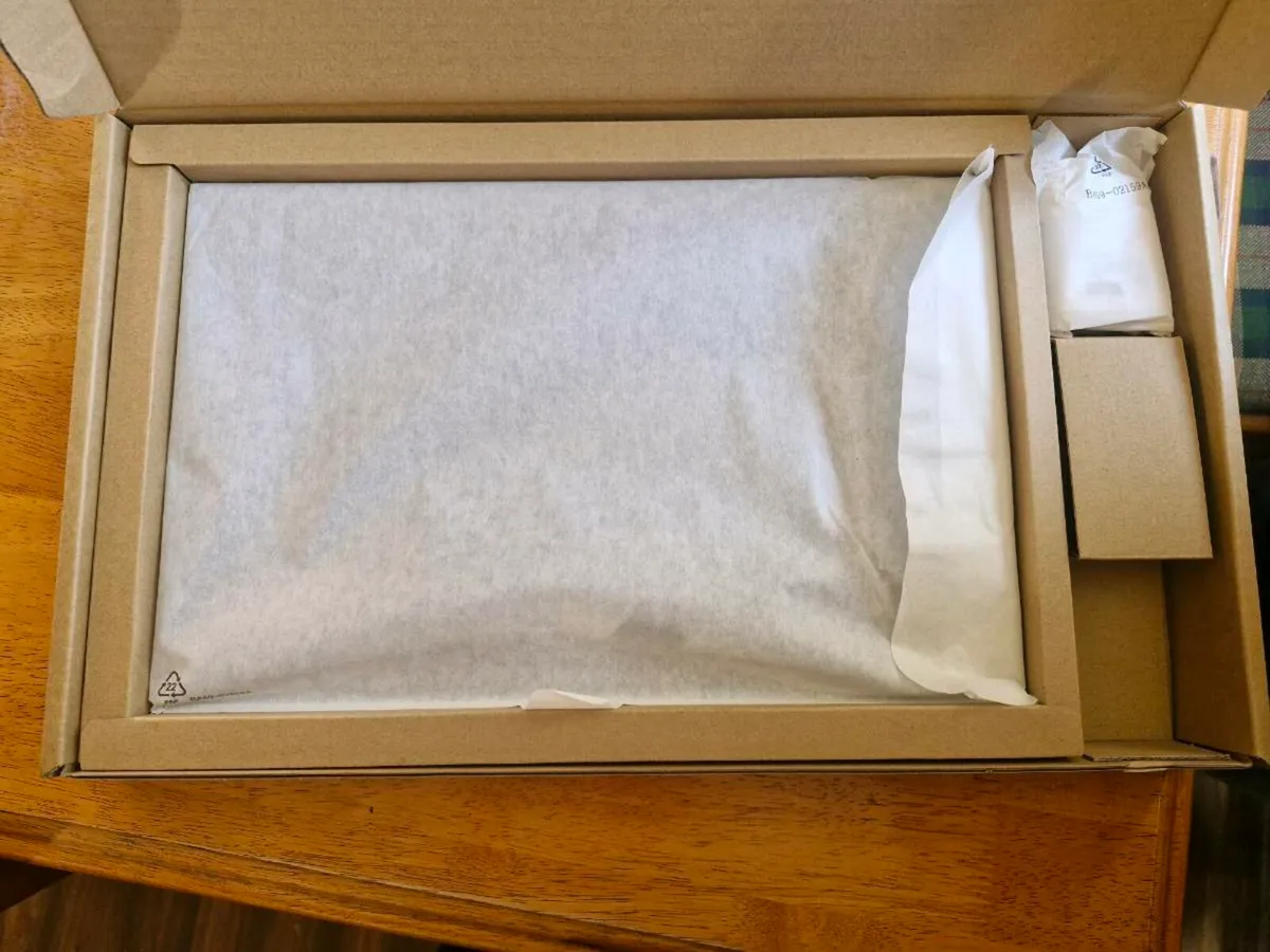 Samsung Galaxy ChromeBook Plus Core 5-120U 1.4 GHz - Image 3