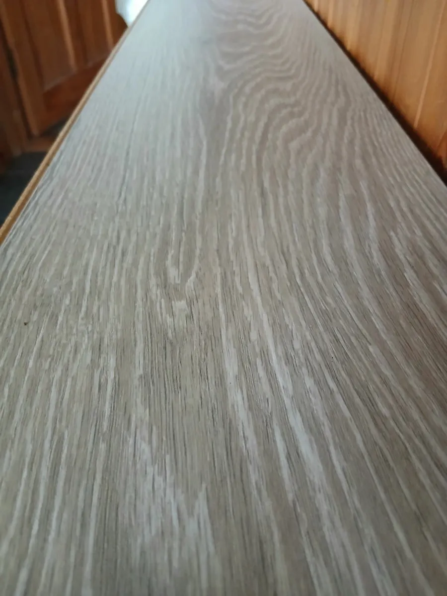 12 mm Laminate Floor, over 65 m2 - Image 3