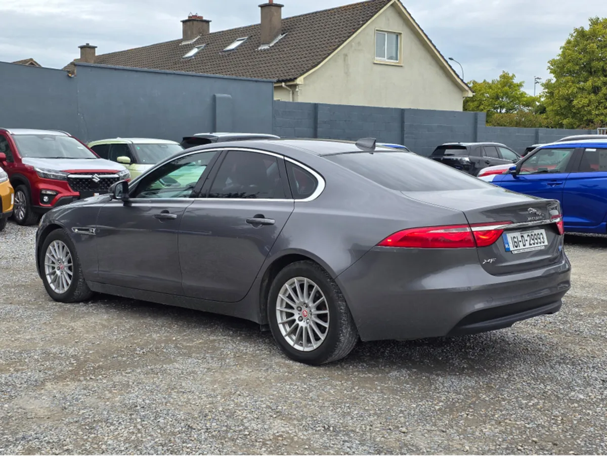 Jaguar XF MY16 2.0 D PRESTIGE ECO 4DR AUTO - Image 3