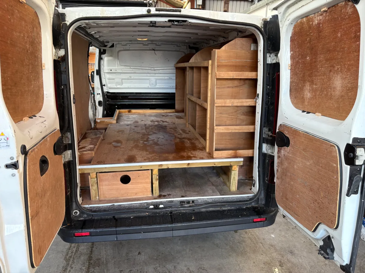 Renault Traffic Shelving - Image 1