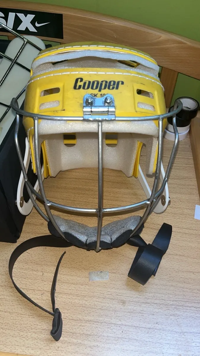 Cooper hurling helmet - Image 1