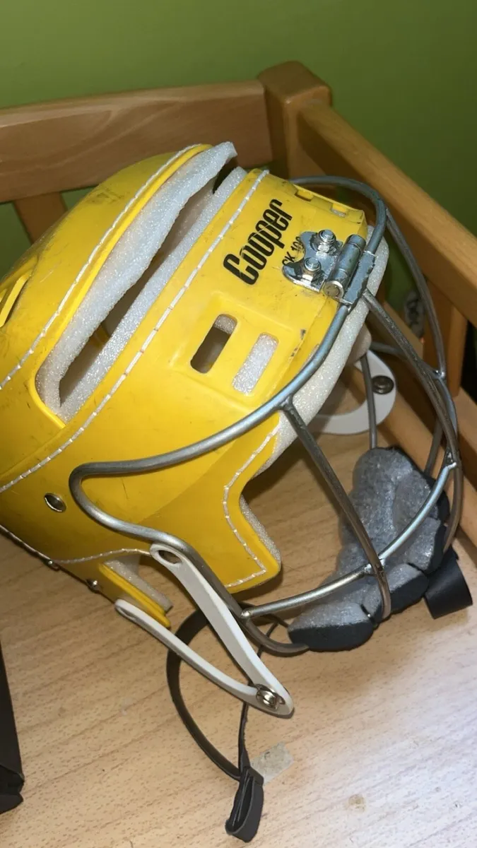 Cooper hurling helmet - Image 2
