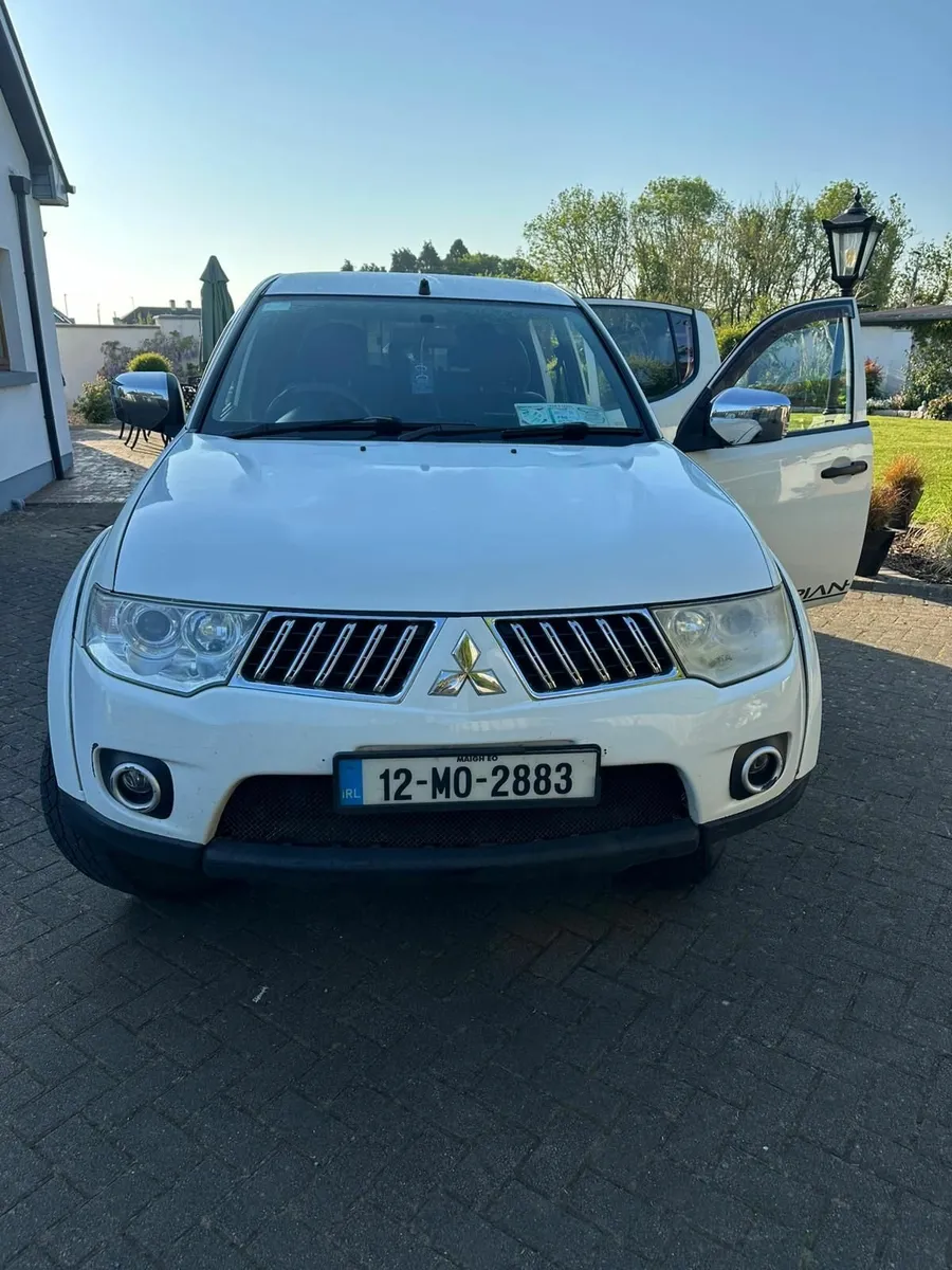 Mitsubishi L200 2012 - Image 1