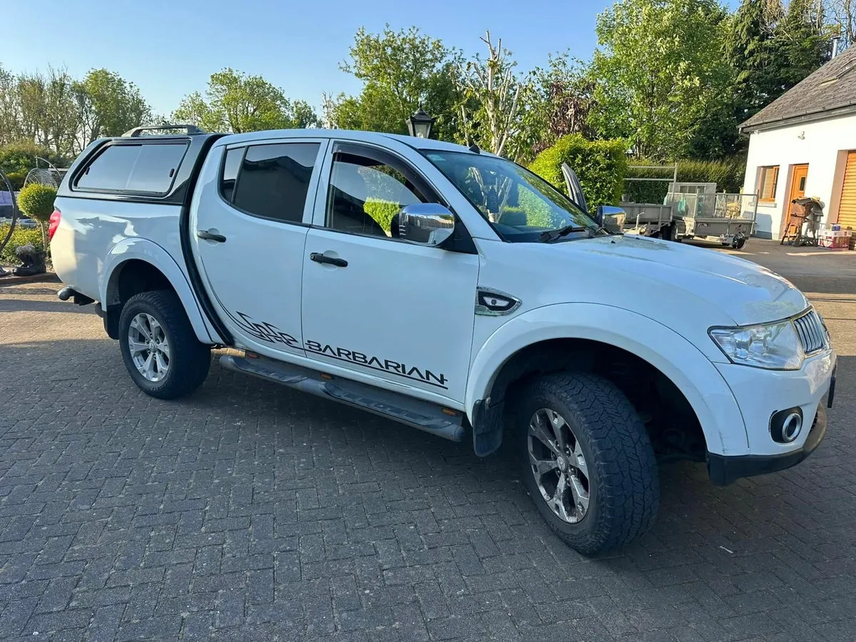 Mitsubishi L200 2012 - Image 2