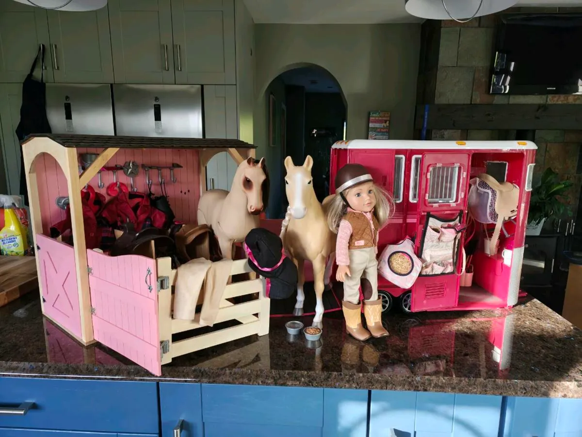 Our Generation Doll, Stable & Horse box - Image 1