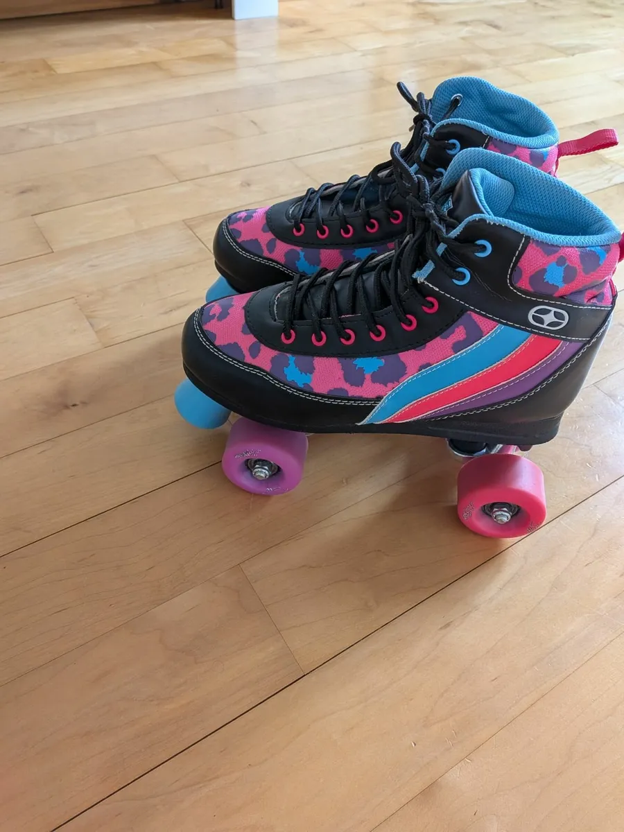Roller Skates - size UK 5 - Image 3