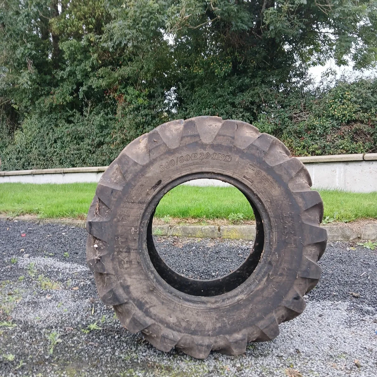 JCB Teleporter Tyres Wanted - Image 1