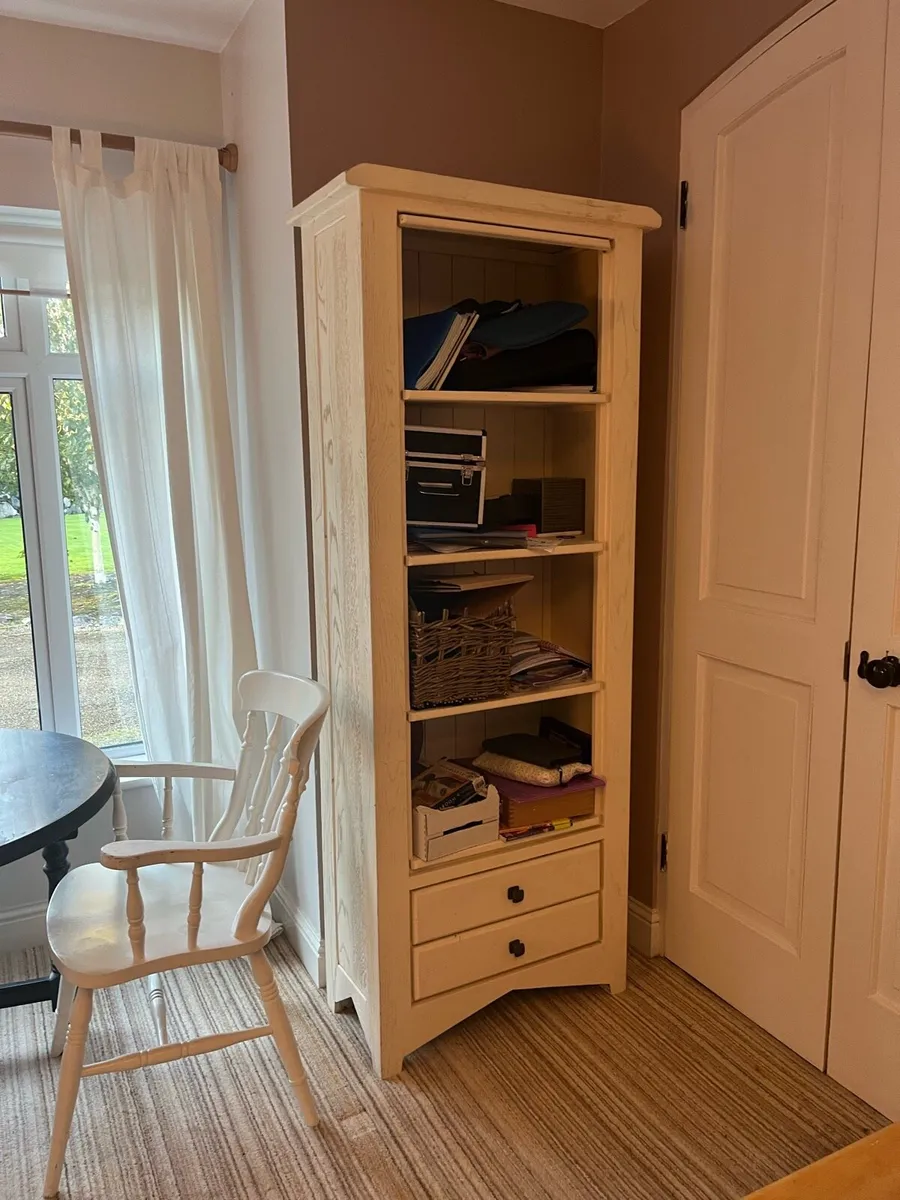 Coffee table/chest & bookcase/unit - Image 3