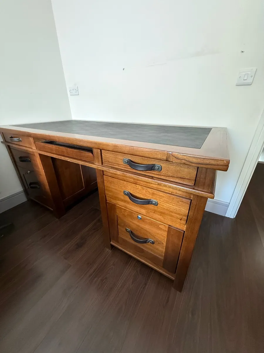 Desk & Chair Set - Image 4