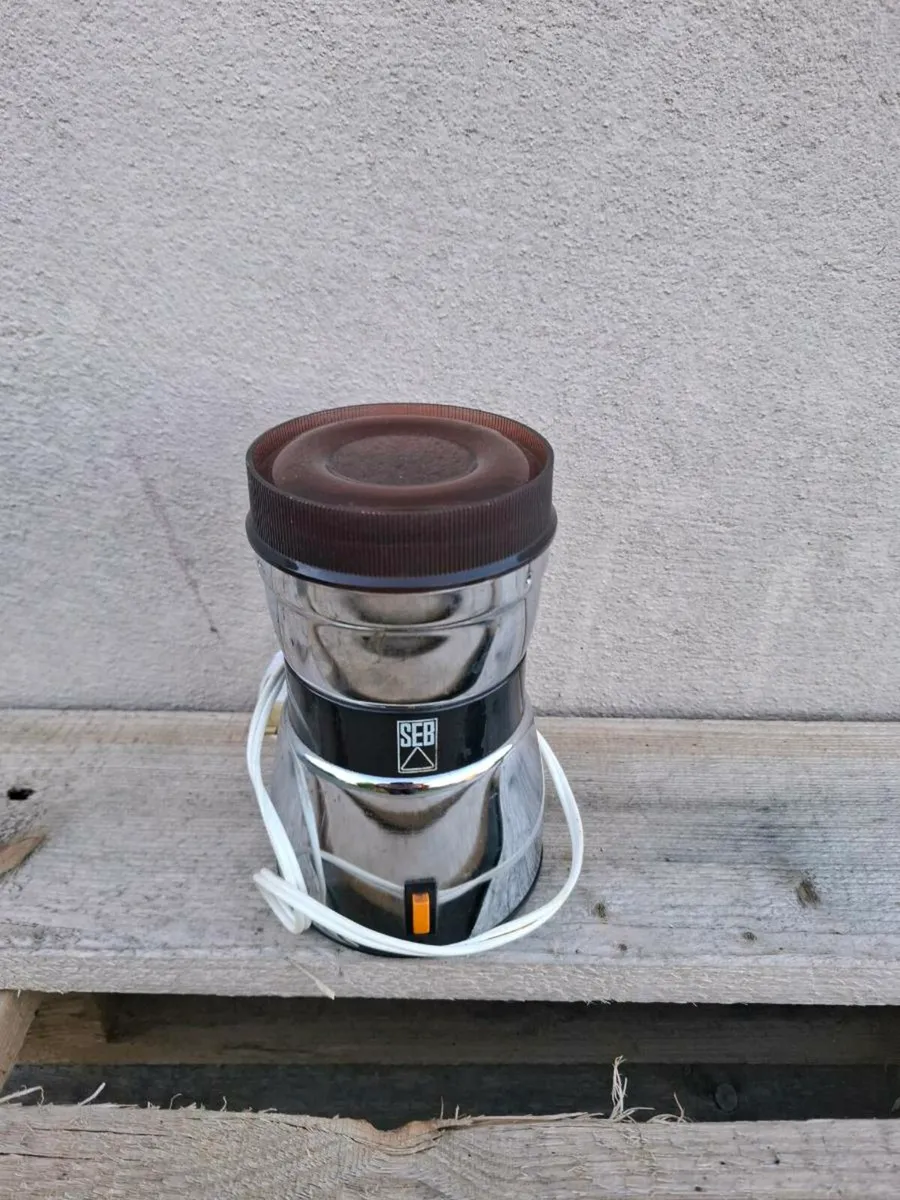 Electric seb coffee grinder