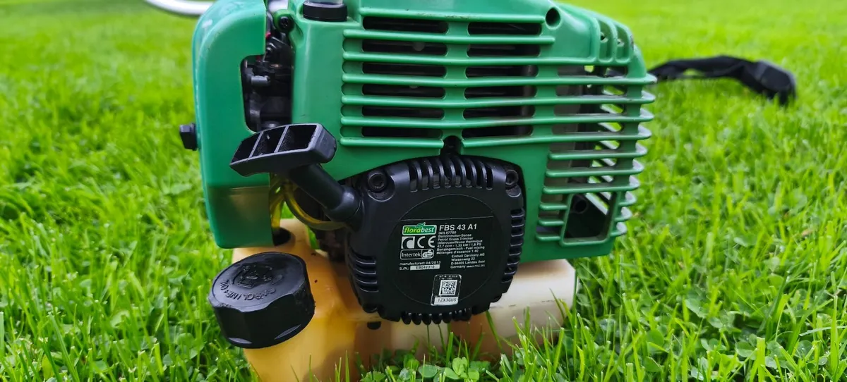 Strimmer for sale - Image 2