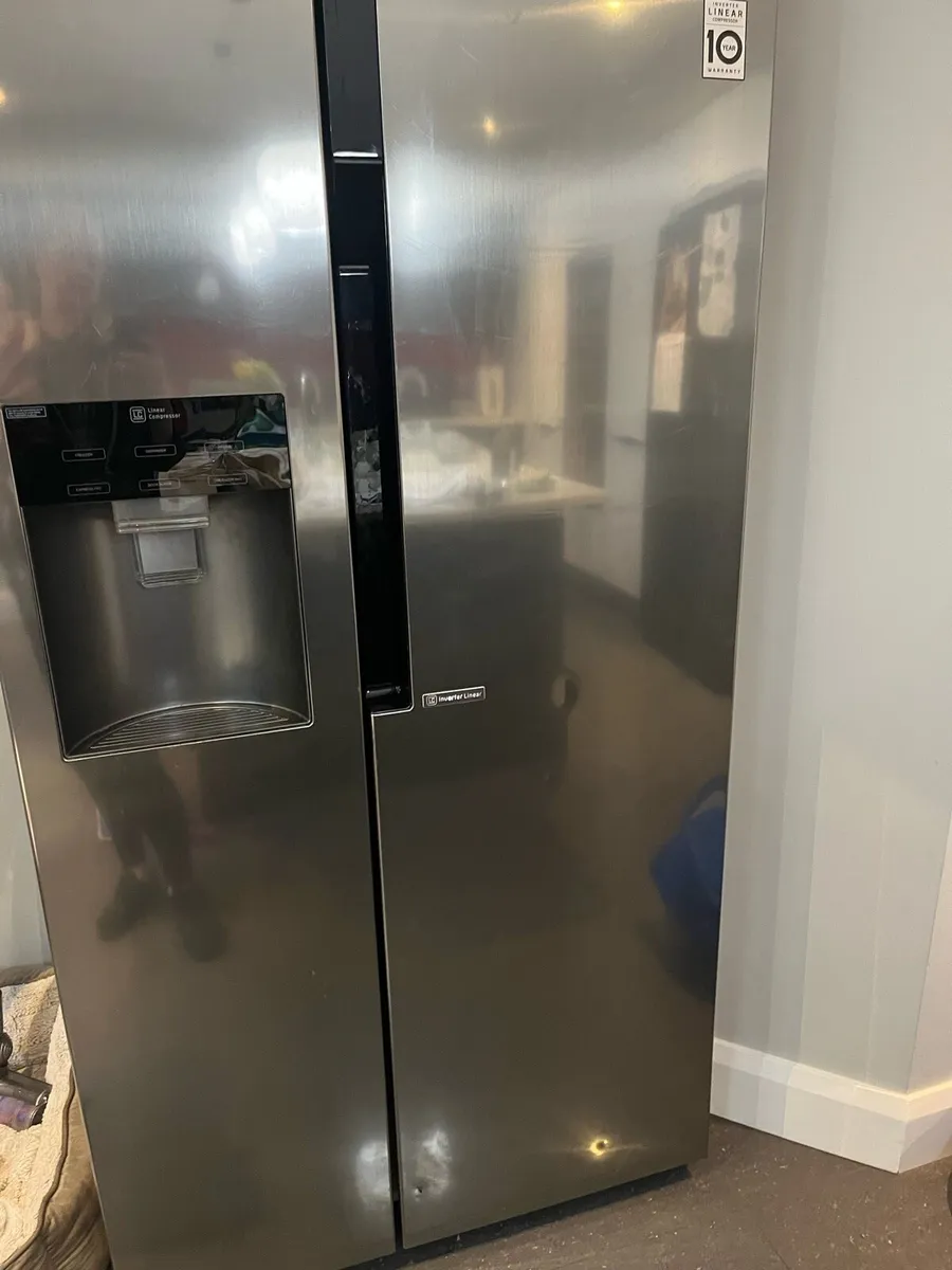 American fridge freezer - Image 1