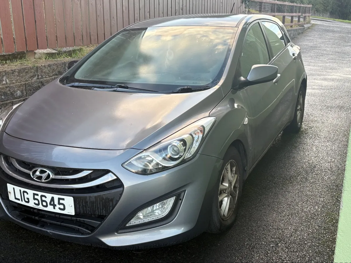 Hyundai i30 2013 - Image 2