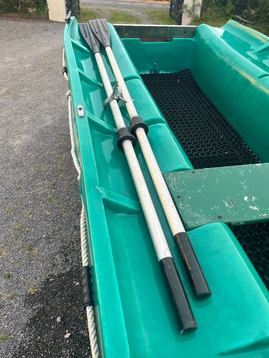 Secu 12 Poly boat 12ft with trailer and oars - Image 4