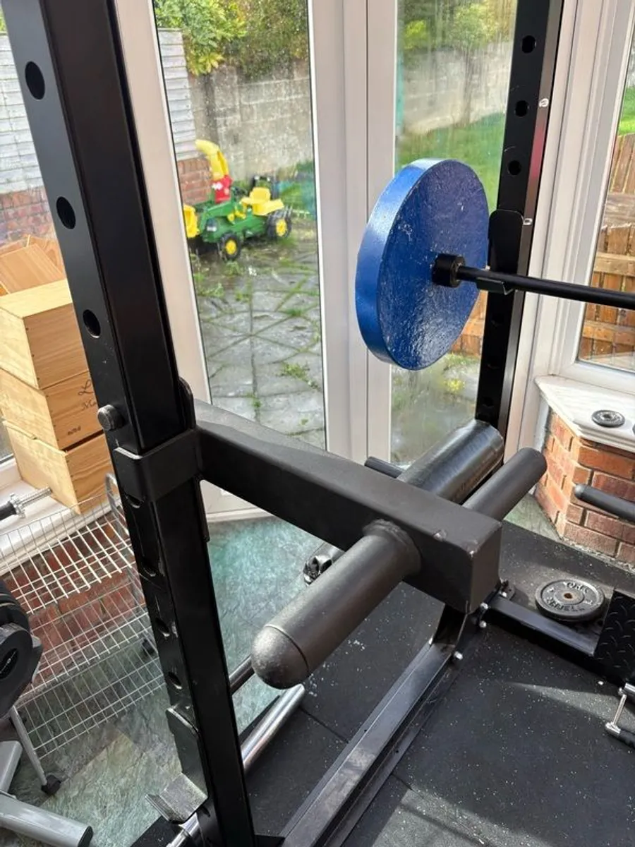 Heavy duty squat rack with pulley, weights & bar - Image 3