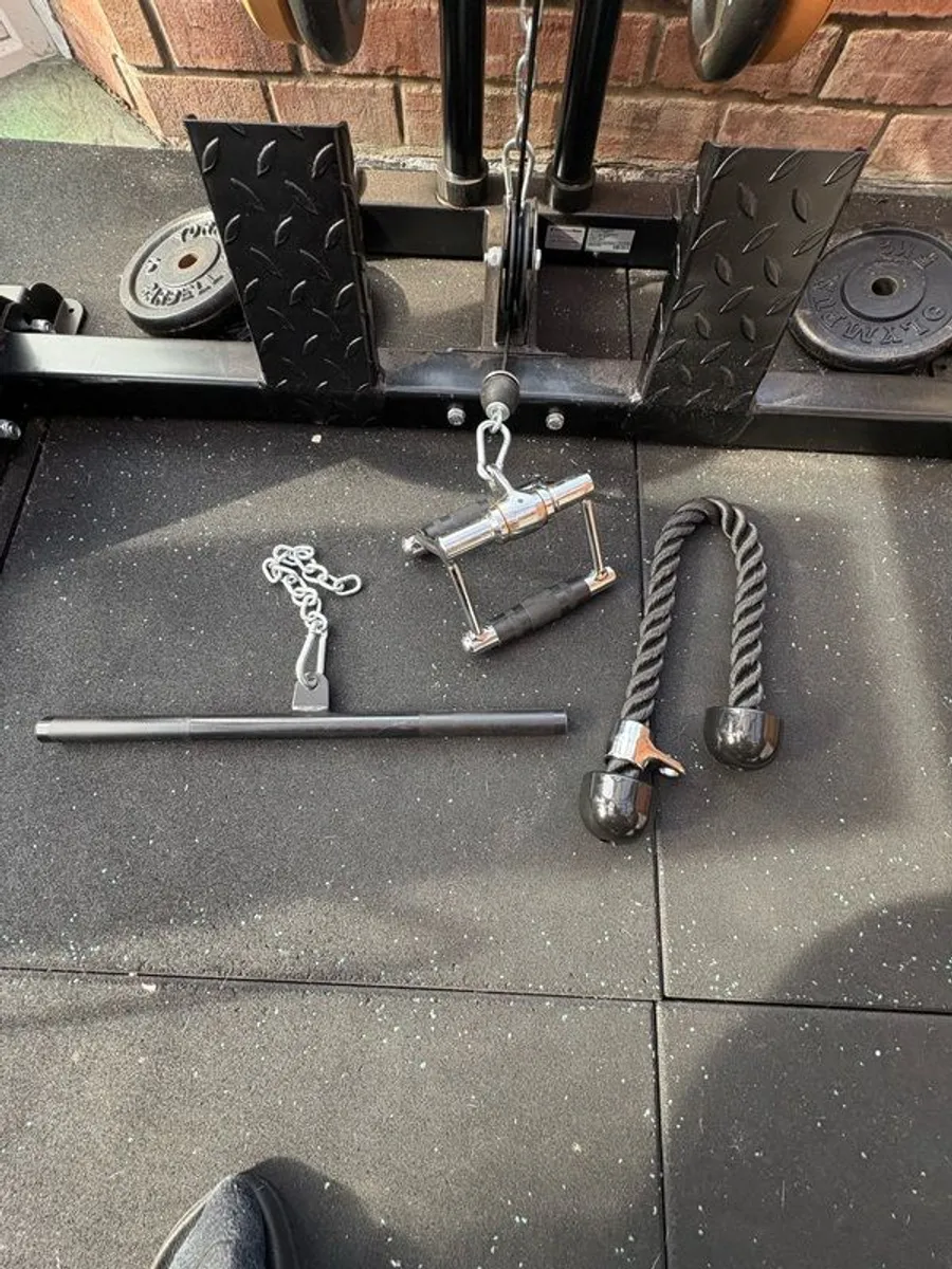 Heavy duty squat rack with pulley, weights & bar - Image 4